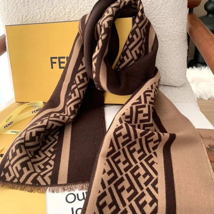 スーパーコピー フェンディ マフラー