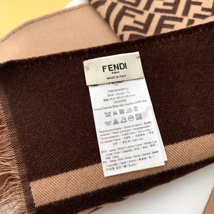 スーパーコピー フェンディ マフラー