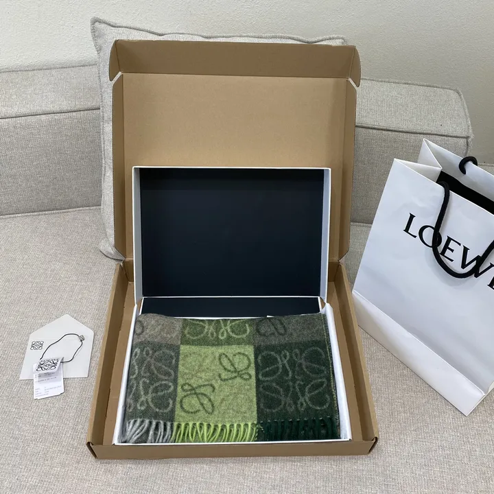 スーパーコピー ロエベ マフラー