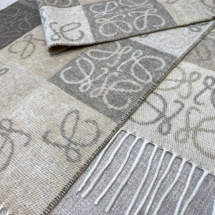 スーパーコピー ロエベ マフラー