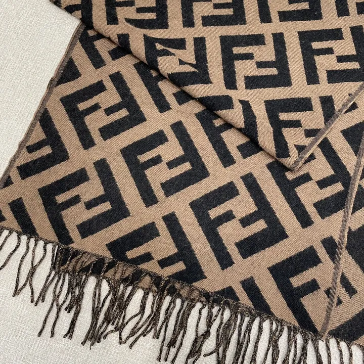 スーパーコピー フェンディ マフラー