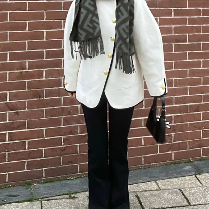 スーパーコピー フェンディ マフラー