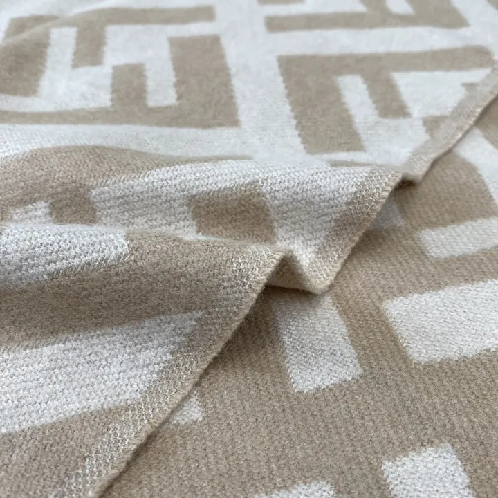 スーパーコピー フェンディ マフラー