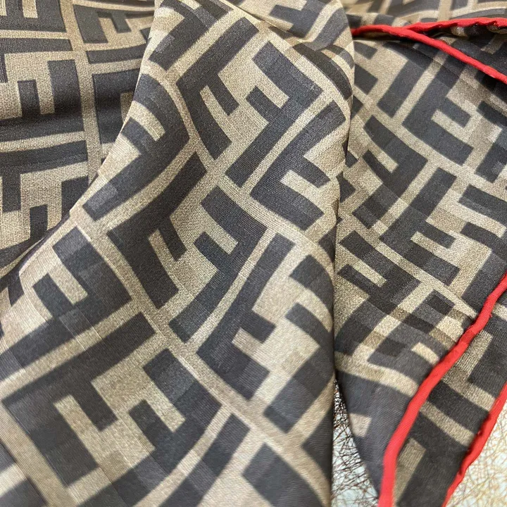 スーパーコピー フェンディ マフラー