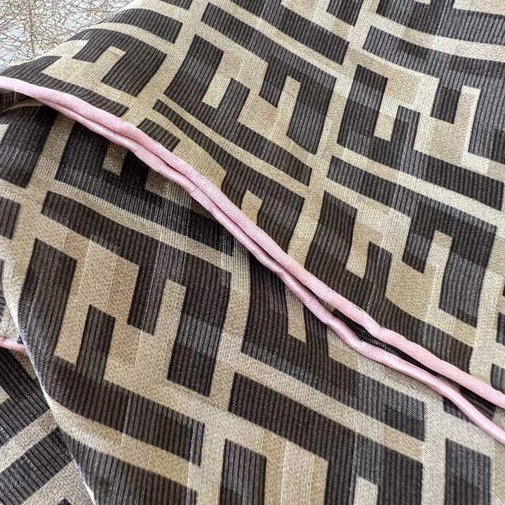 スーパーコピー フェンディ マフラー