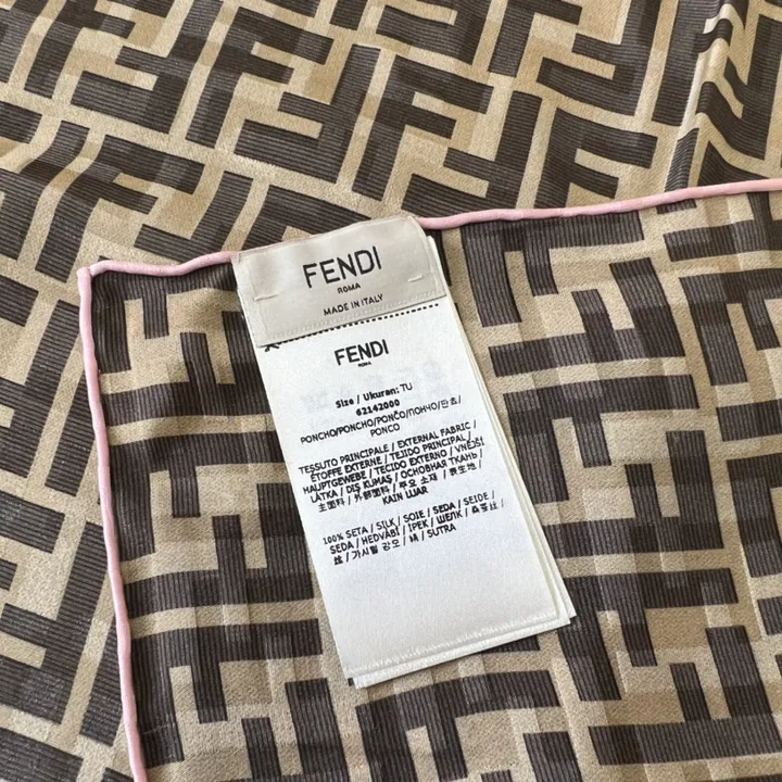 スーパーコピー フェンディ マフラー