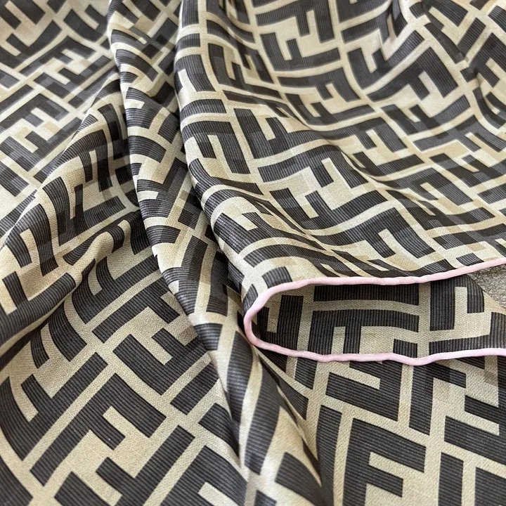 スーパーコピー フェンディ マフラー