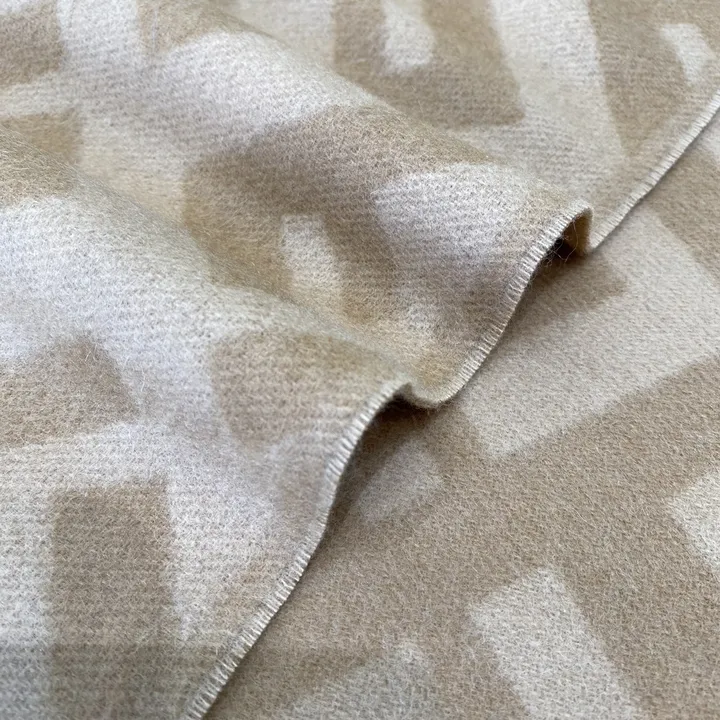 スーパーコピー フェンディ マフラー