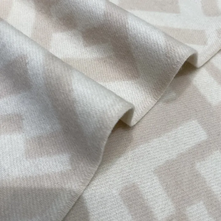 スーパーコピー フェンディ マフラー