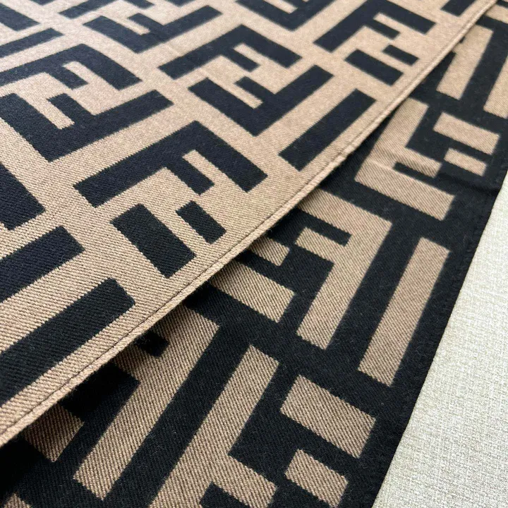 スーパーコピー フェンディ マフラー