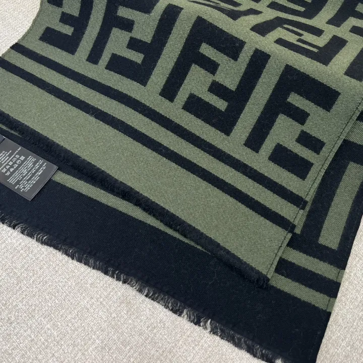 スーパーコピー フェンディ マフラー