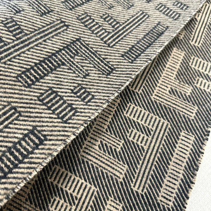 スーパーコピー フェンディ マフラー