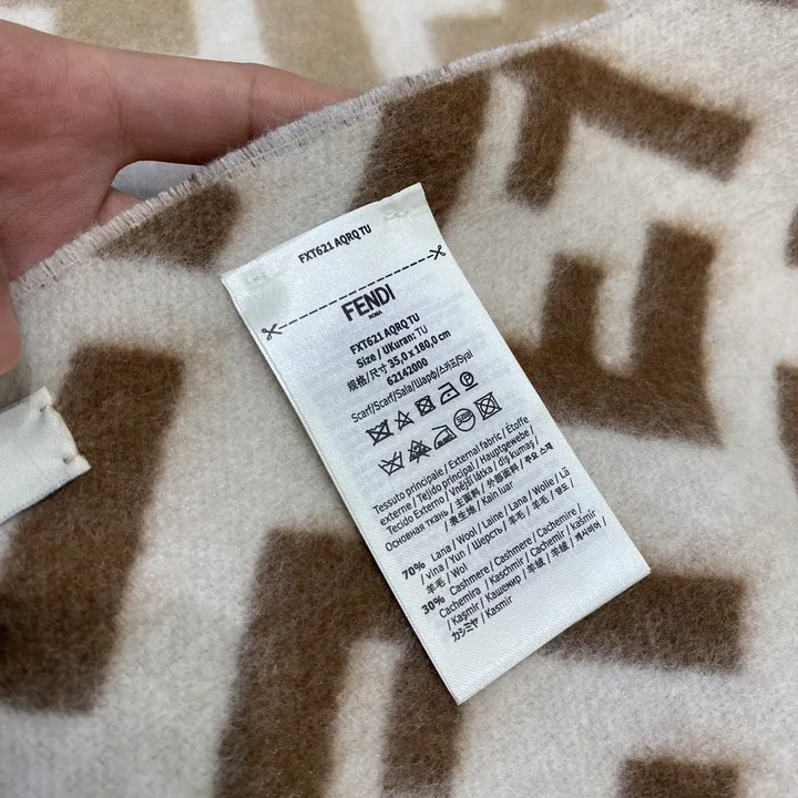 スーパーコピー フェンディ マフラー