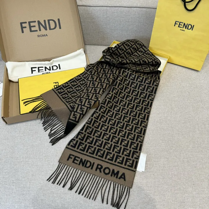 スーパーコピー フェンディ マフラー