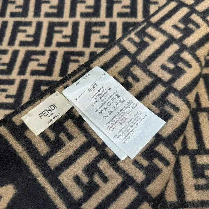 スーパーコピー フェンディ マフラー