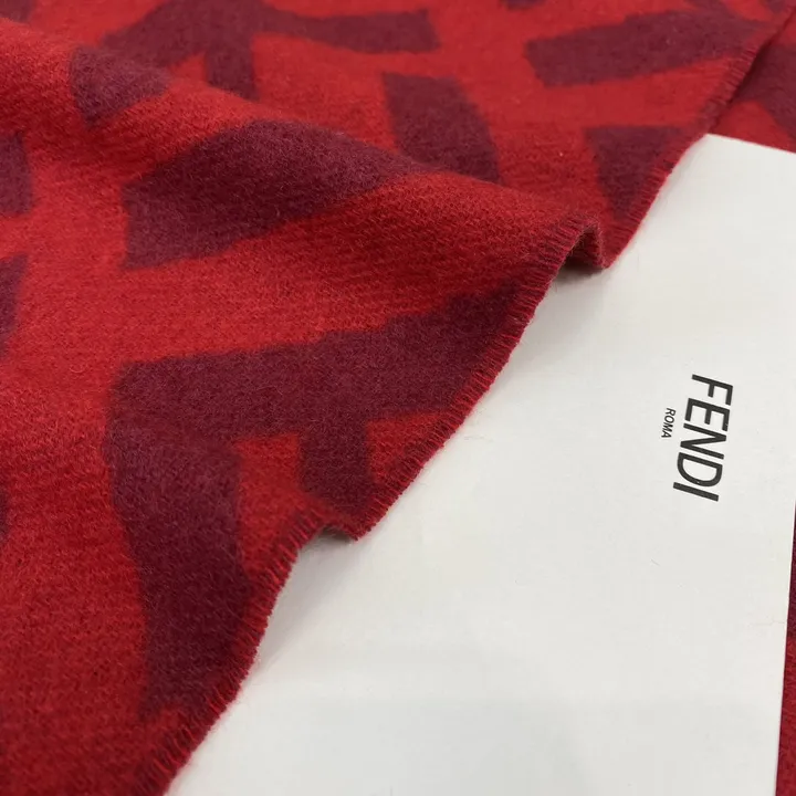 スーパーコピー フェンディ マフラー