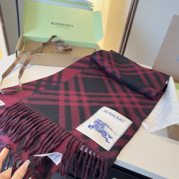 スーパーコピー バーバリー ス マフラー