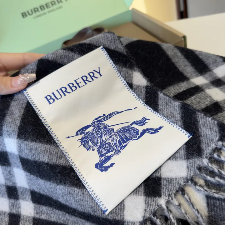 スーパーコピー バーバリー ス マフラー