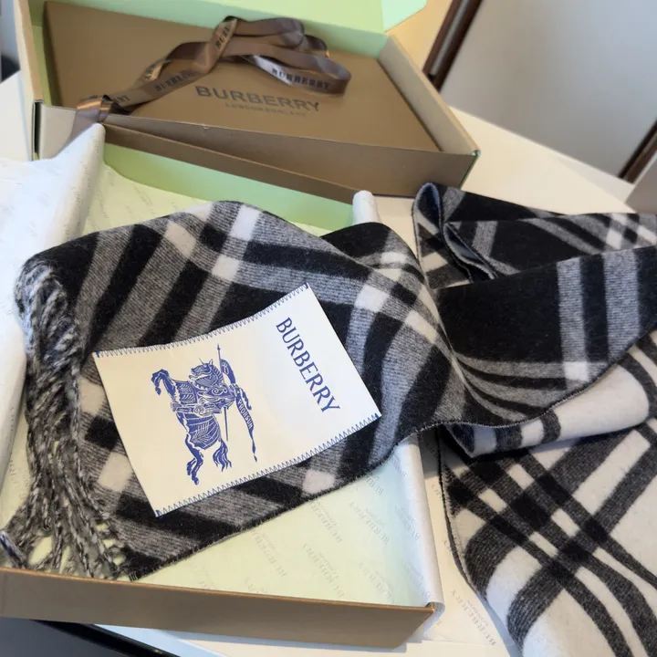 スーパーコピー バーバリー ス マフラー