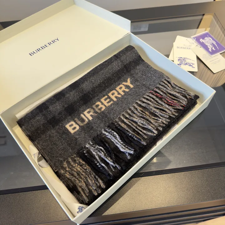 スーパーコピー バーバリー ス マフラー