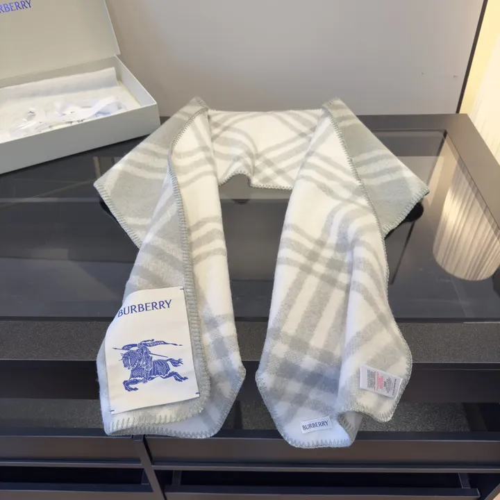 スーパーコピー バーバリー ス マフラー