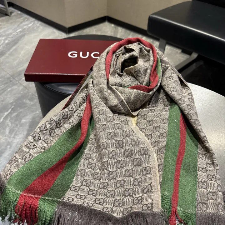 スーパーコピー グッチ マフラー