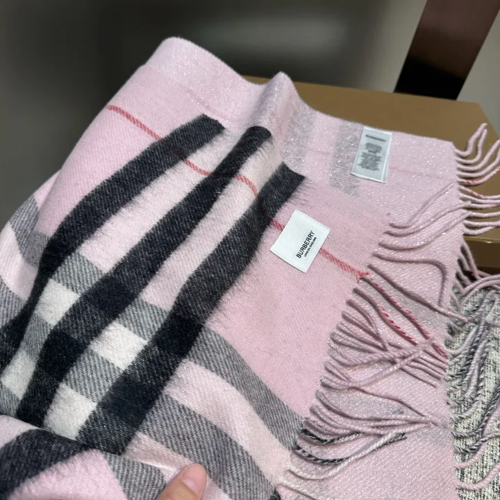 スーパーコピー バーバリー ス マフラー