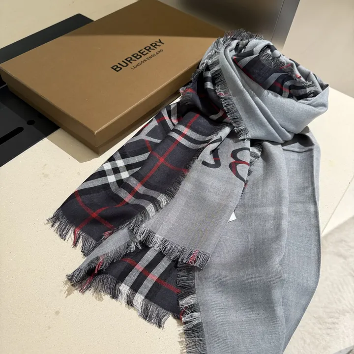 スーパーコピー バーバリー ス マフラー