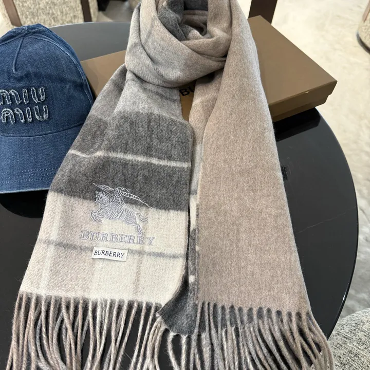 スーパーコピー バーバリー ス マフラー