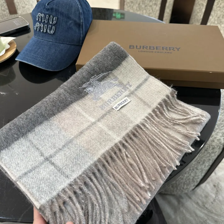 スーパーコピー バーバリー ス マフラー