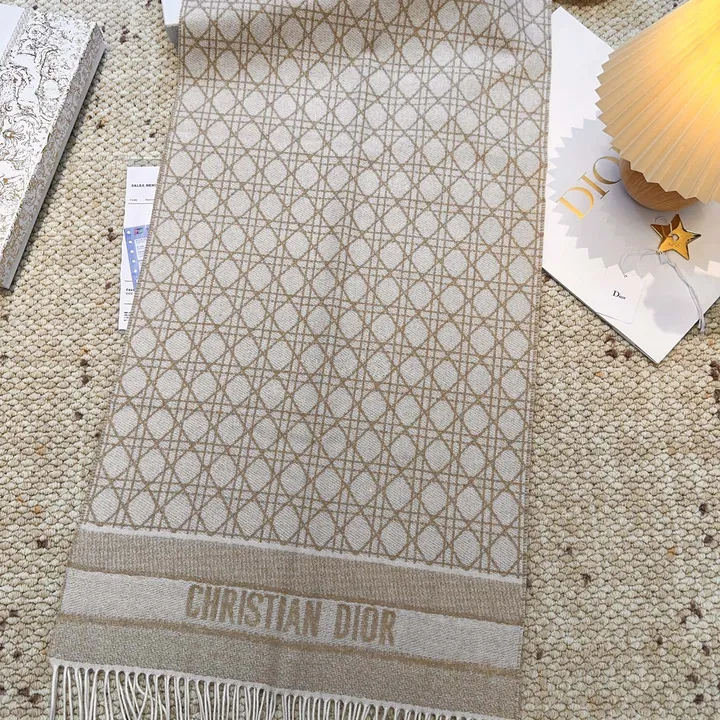 スーパーコピー ディオール マフラー