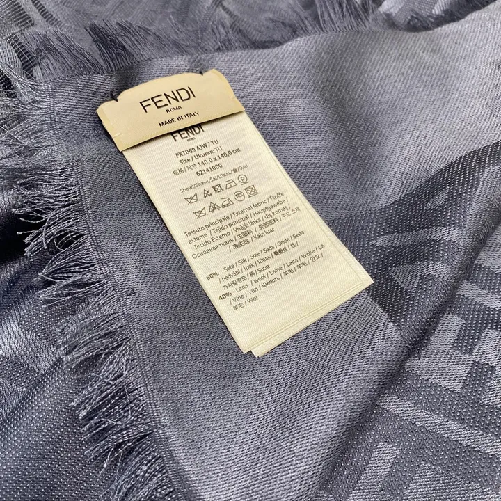 スーパーコピー フェンディ マフラー