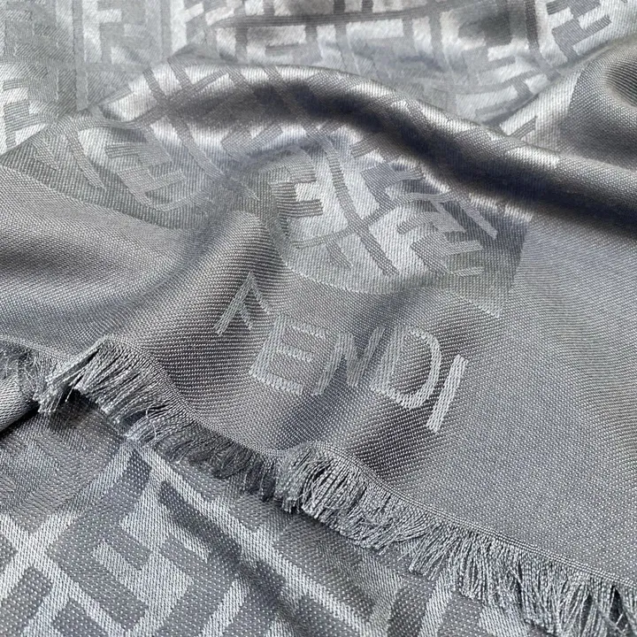 スーパーコピー フェンディ マフラー