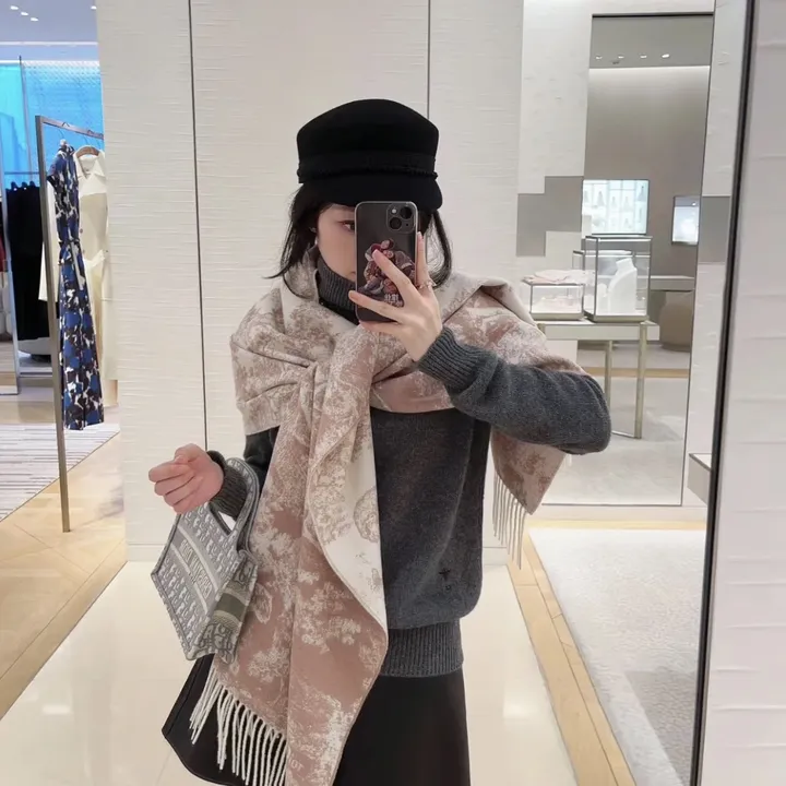 スーパーコピー ディオール マフラー