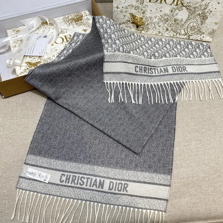 スーパーコピー ディオール マフラー