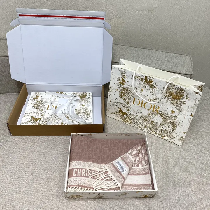 スーパーコピー ディオール マフラー