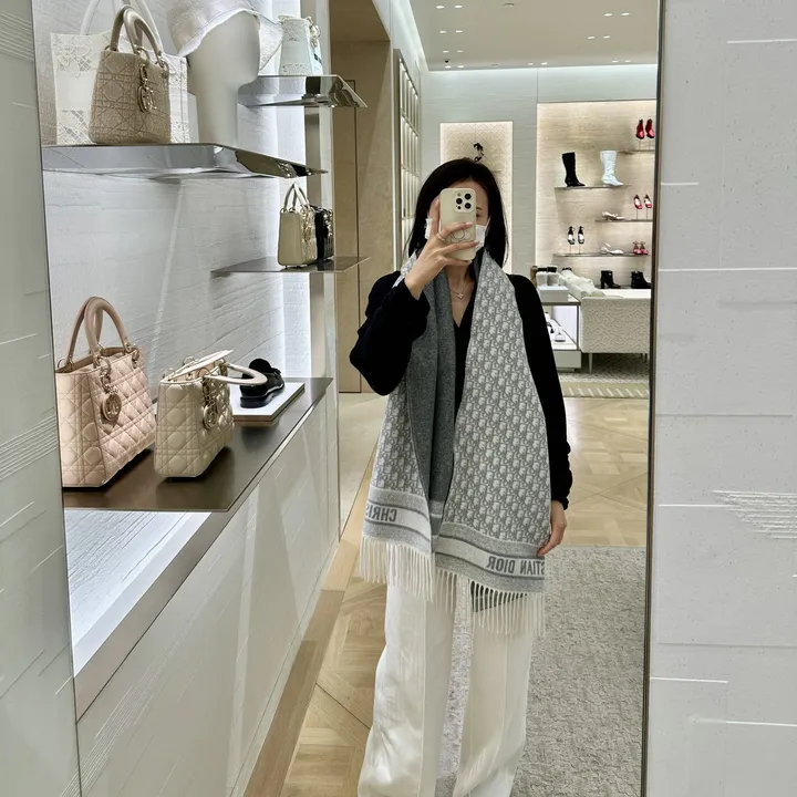 スーパーコピー ディオール マフラー