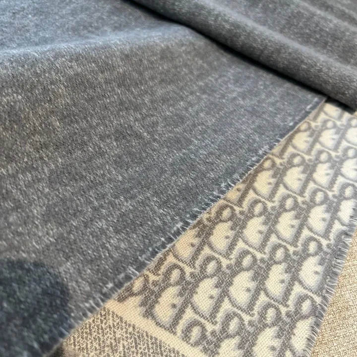 スーパーコピー ディオール マフラー