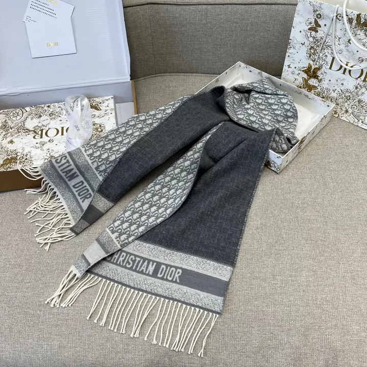 スーパーコピー ディオール マフラー