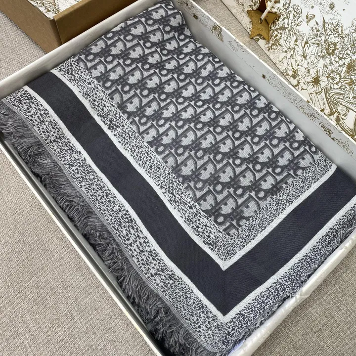 スーパーコピー ディオール マフラー