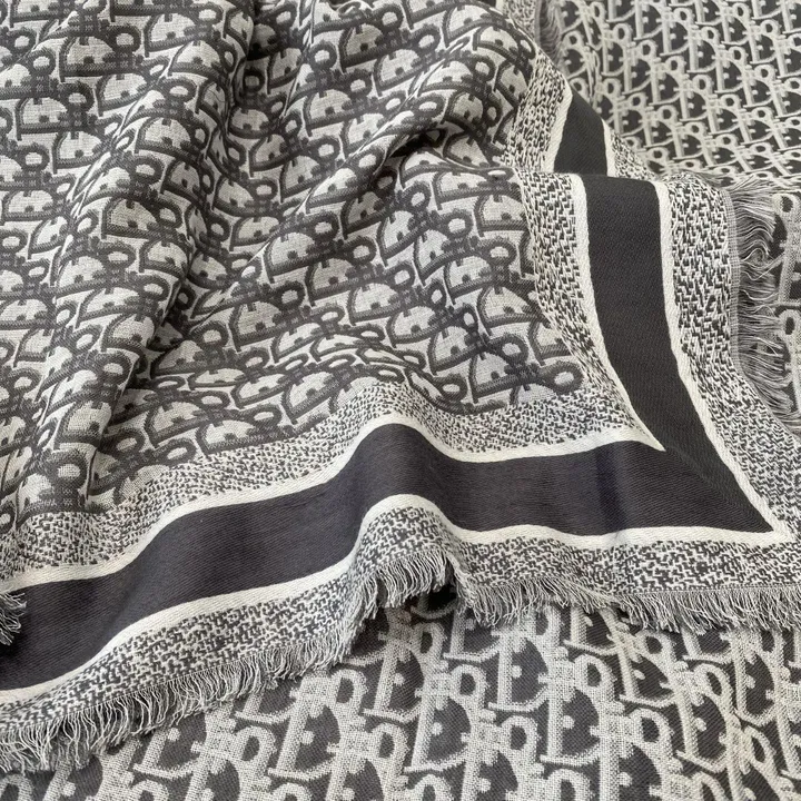 スーパーコピー ディオール マフラー