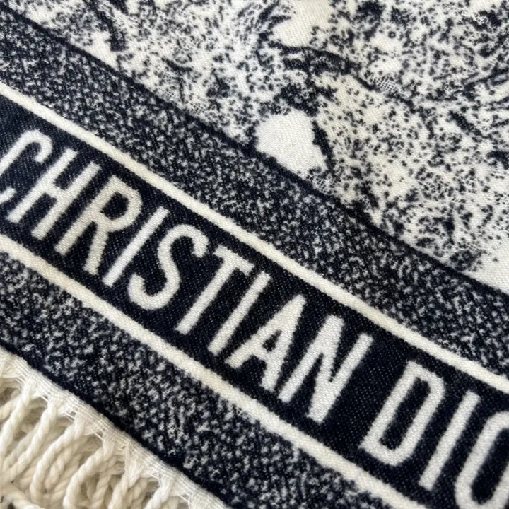 スーパーコピー ディオール マフラー