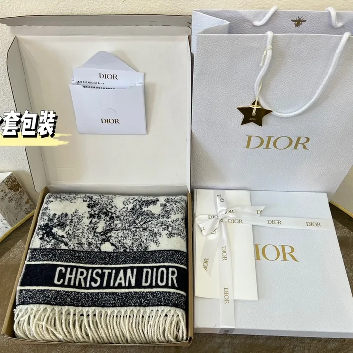 スーパーコピー ディオール マフラー