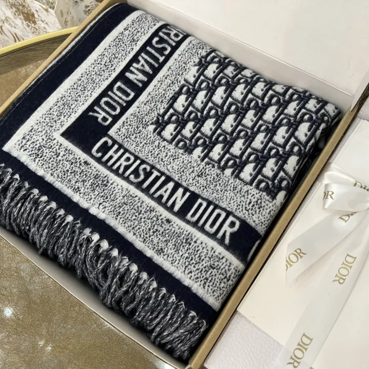 スーパーコピー ディオール マフラー