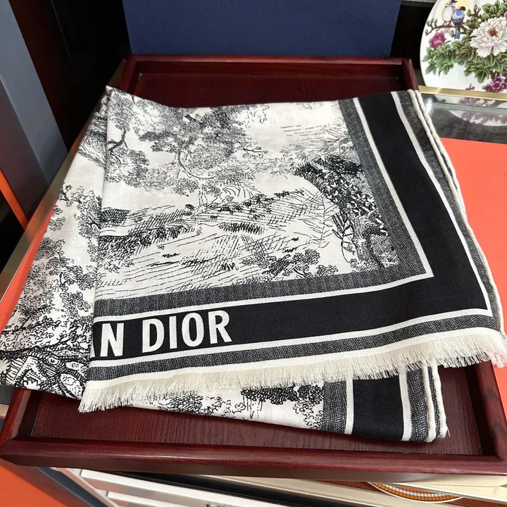 スーパーコピー ディオール マフラー