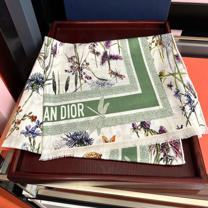 スーパーコピー ディオール マフラー