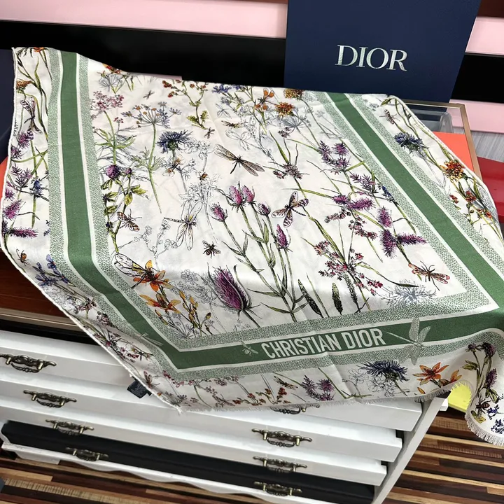 スーパーコピー ディオール マフラー