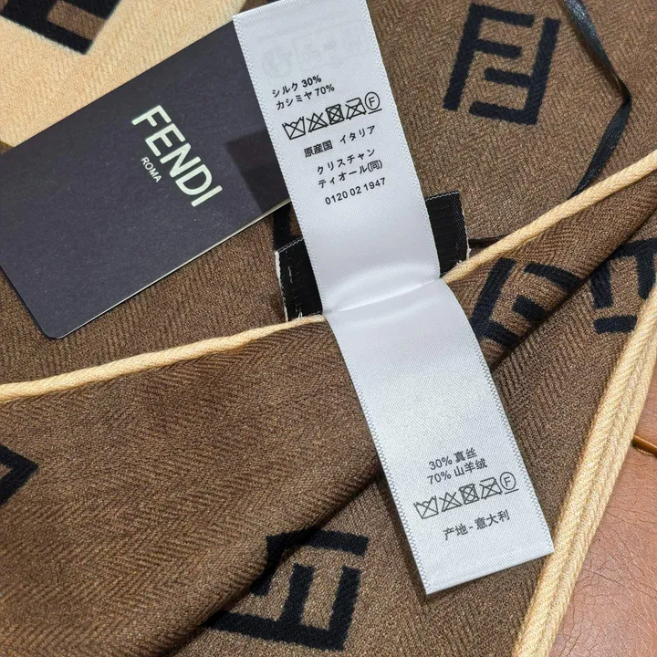 スーパーコピー フェンディ マフラー