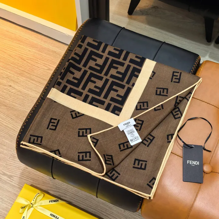 スーパーコピー フェンディ マフラー