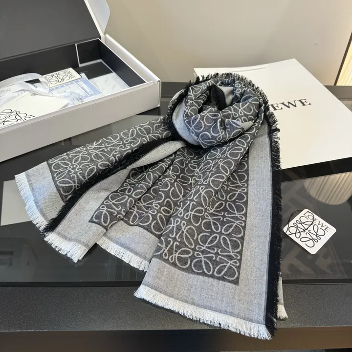 スーパーコピー ロエベ マフラー